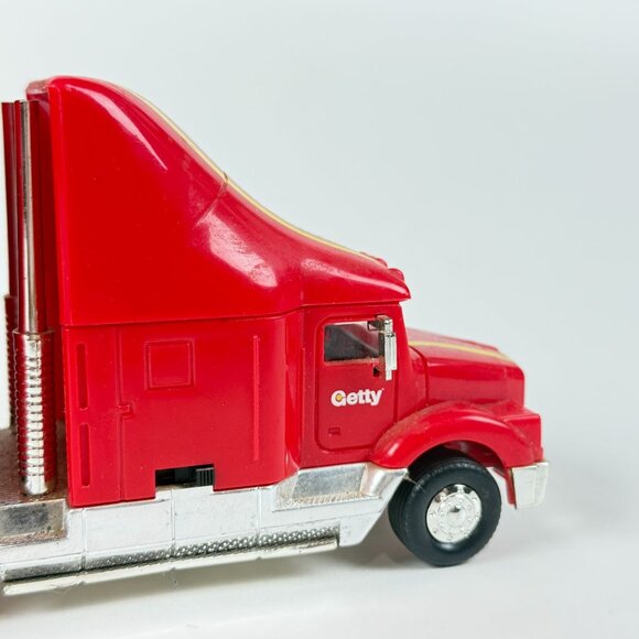 Getty 1998 Multi-Race Car Transporter Truck - 5th In Series Collection Holiday - Picture 4 of 11